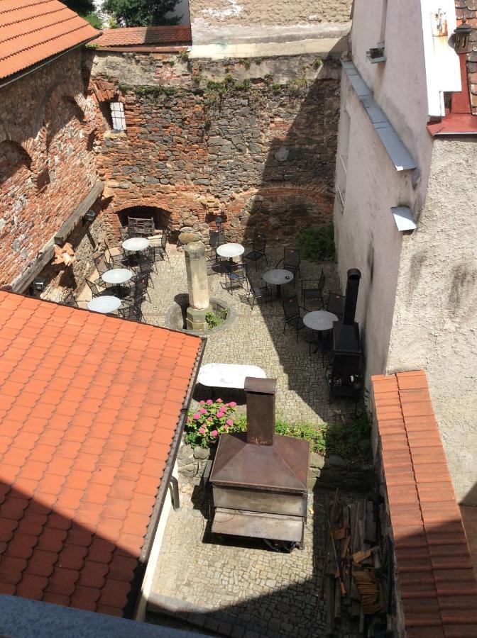 Hotel U Zlateho Andela Pardubice Ngoại thất bức ảnh