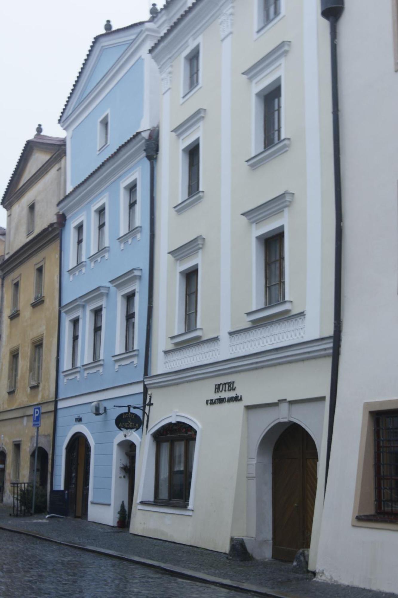 Hotel U Zlateho Andela Pardubice Ngoại thất bức ảnh